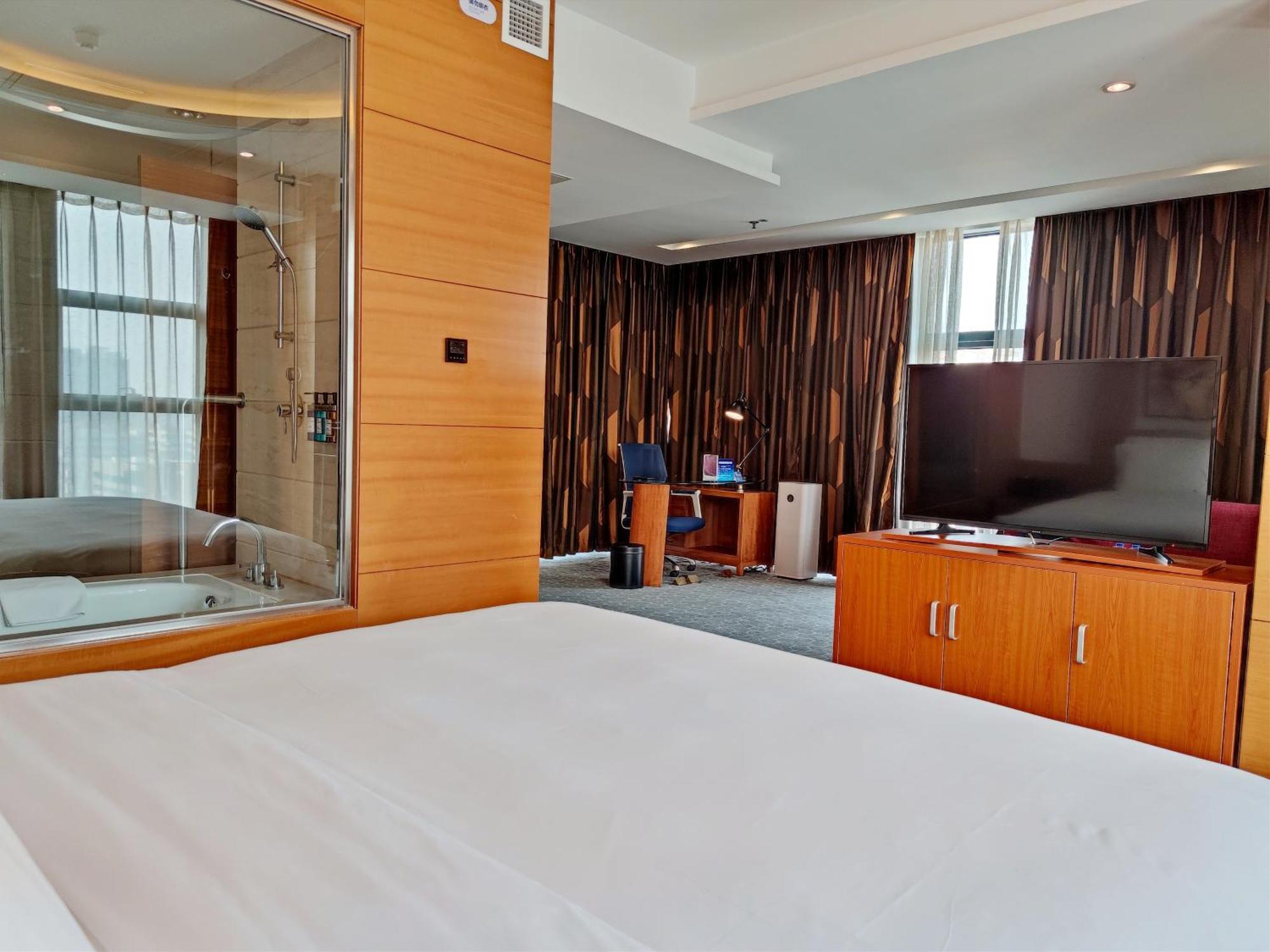 Holiday Inn Express Beijing Huacai By Ihg Экстерьер фото