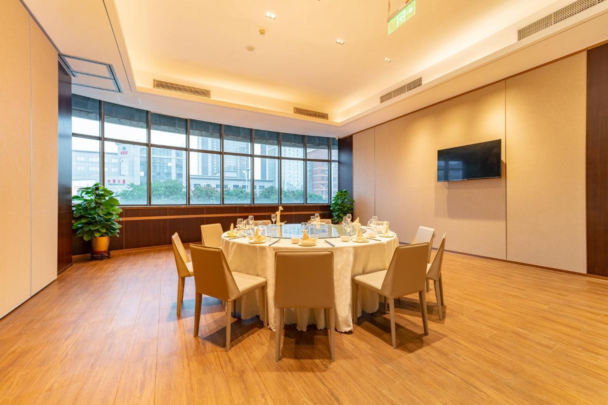 Holiday Inn Express Beijing Huacai By Ihg Экстерьер фото