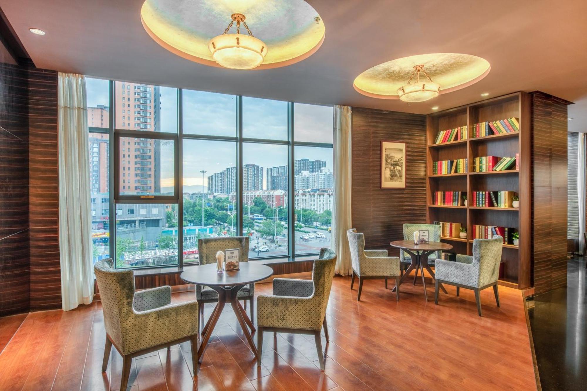 Holiday Inn Express Beijing Huacai By Ihg Экстерьер фото